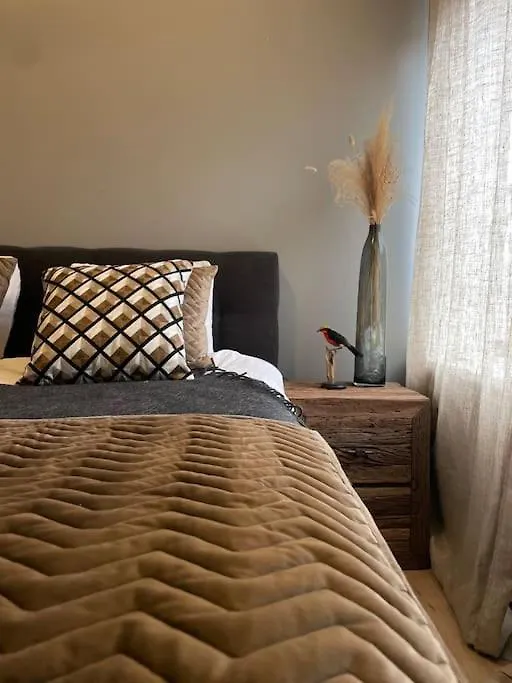 Stylish Apartment @ City Centre ロッテルダム