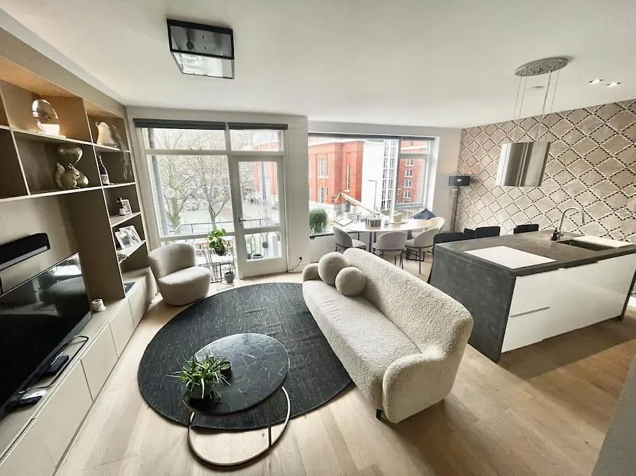 Stylish Apartment @ City Centre ロッテルダム